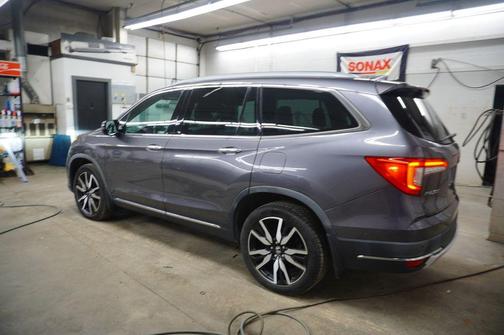 2019 Honda Pilot Touring 7-Passenger