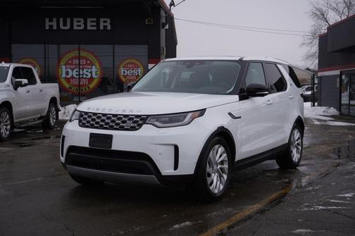 2024 Land Rover Discovery P300 S