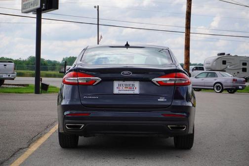 2020 Ford Fusion SE