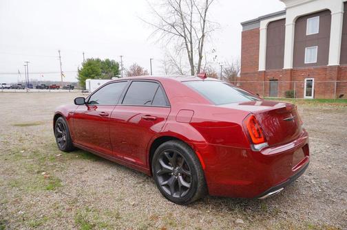 2021 Chrysler 300 S
