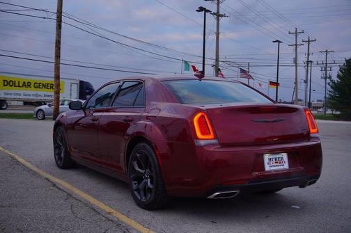 2021 Chrysler 300 S
