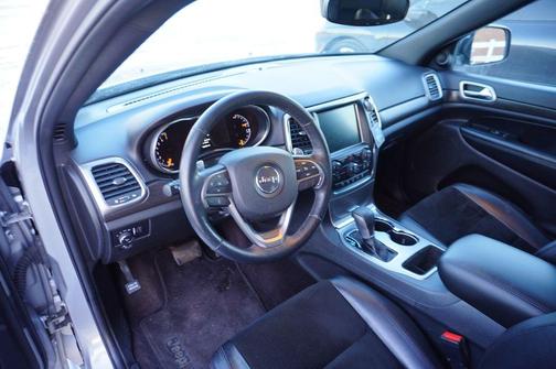 2017 Jeep Grand Cherokee Altitude