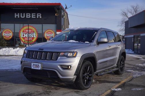 2017 Jeep Grand Cherokee Altitude