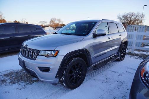 2017 Jeep Grand Cherokee Altitude