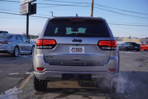 2017 Jeep Grand Cherokee Altitude