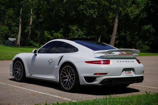 2016 Porsche 911 Turbo