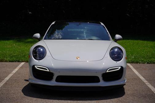 2016 Porsche 911 Turbo