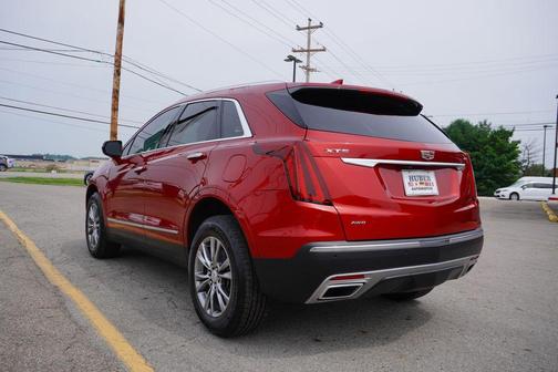 2021 Cadillac XT5 Premium Luxury