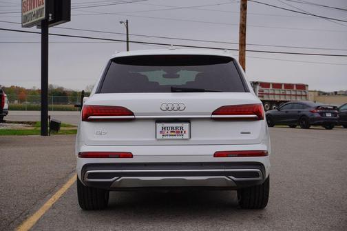 2021 Audi Q7 55 Premium Plus