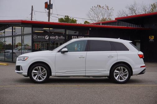 2021 Audi Q7 55 Premium Plus