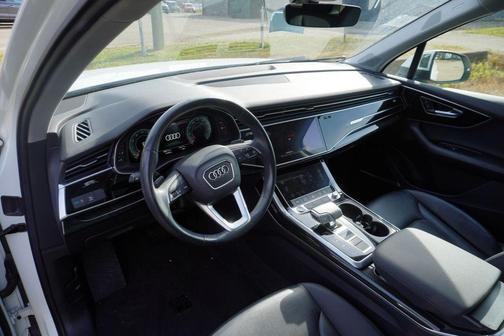 2021 Audi Q7 55 Premium Plus