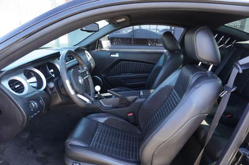 2011 Ford Shelby GT500 Base