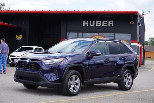 2022 Toyota RAV4 Hybrid XLE