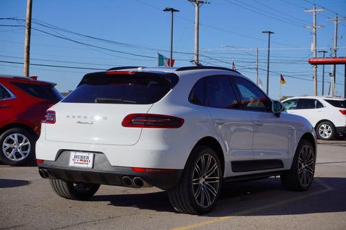 2015 Porsche Macan S