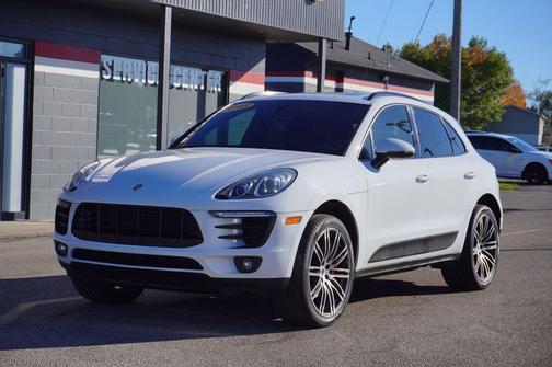 2015 Porsche Macan S