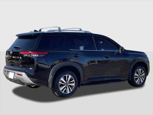 2025 Nissan Pathfinder SL FWD