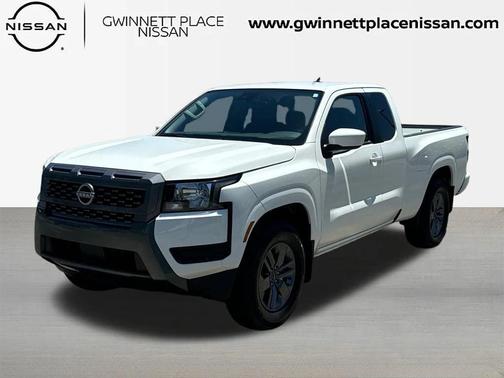 2025 Nissan Frontier SV