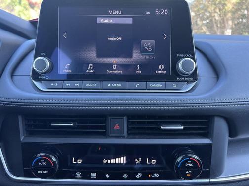 Deep Ocean Blue Pearl 2024 Nissan Rogue SV