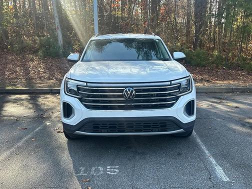 2024 Volkswagen Atlas 2.0T SE w/Technology 4MOTION