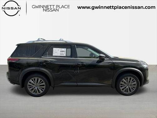 2025 Nissan Pathfinder SL FWD