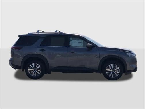 2025 Nissan Pathfinder SL FWD