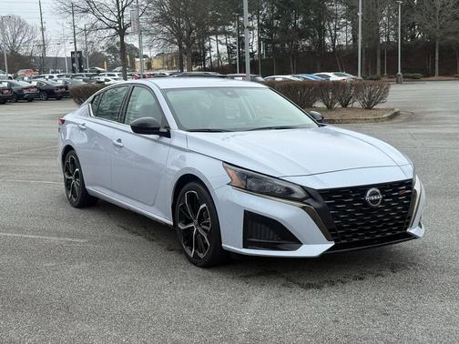 2024 Nissan Altima SR FWD