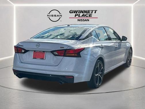 2024 Nissan Altima SR FWD