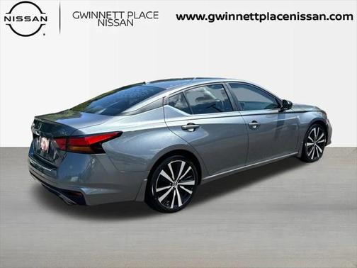 2021 Nissan Altima SR FWD