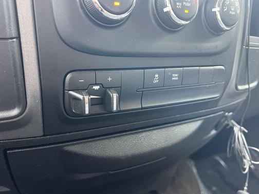 Flame Red Clearcoat 2013 RAM 1500 Tradesman/Express