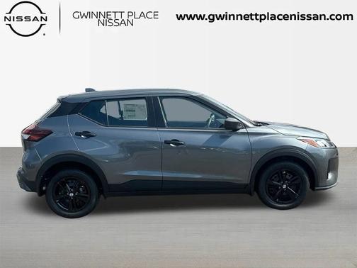 2025 Nissan Kicks S