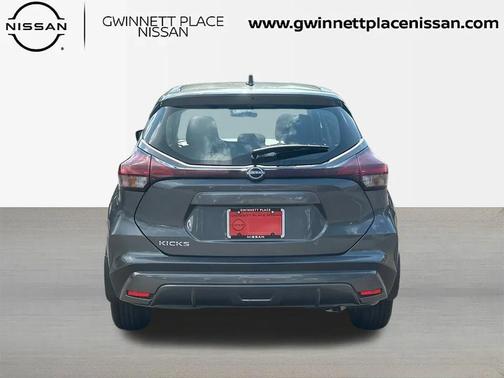 2025 Nissan Kicks S