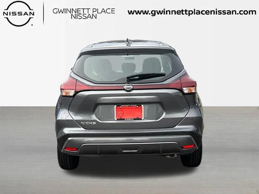 2025 Nissan Kicks S