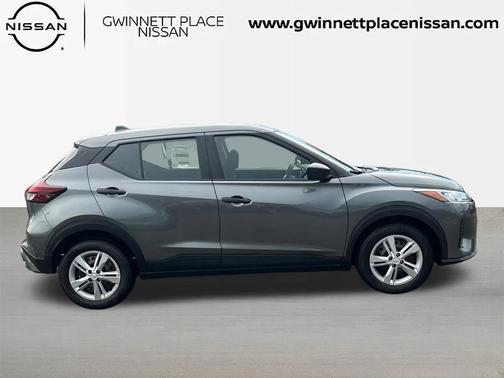 2025 Nissan Kicks S