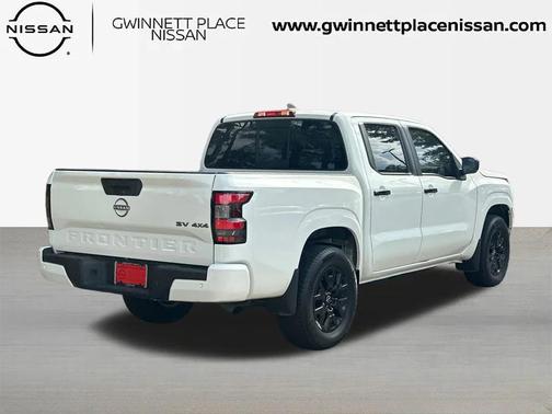 2022 Nissan Frontier SV