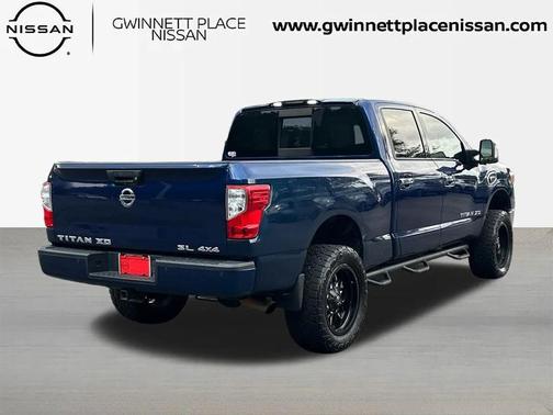 2017 Nissan Titan XD SL