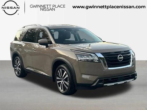 2023 Nissan Pathfinder Platinum FWD