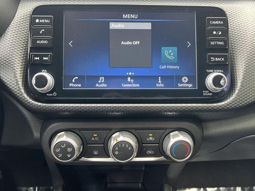 Fresh Powder 2023 Nissan Kicks SV