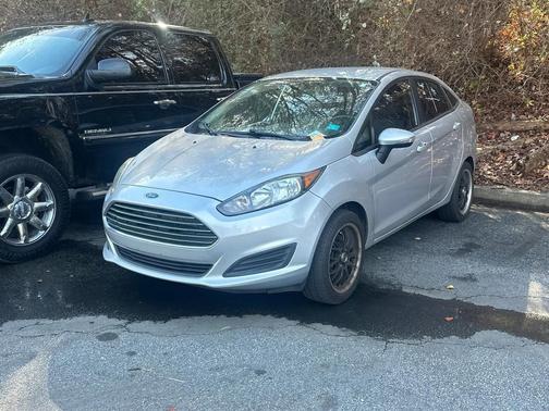 2016 Ford Fiesta SE