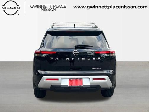 2023 Nissan Pathfinder SL 4WD
