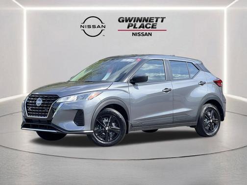 Gun Metallic 2025 Nissan Kicks S