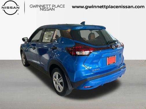 2025 Nissan Kicks S