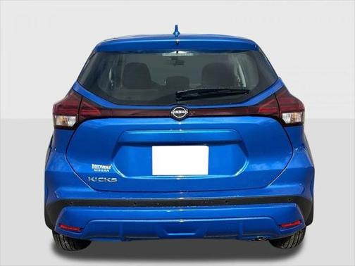 2025 Nissan Kicks S