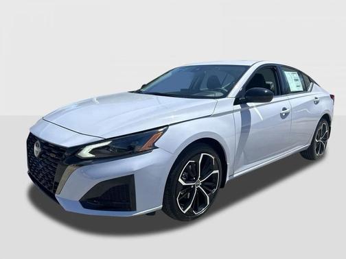 2025 Nissan Altima SR AWD