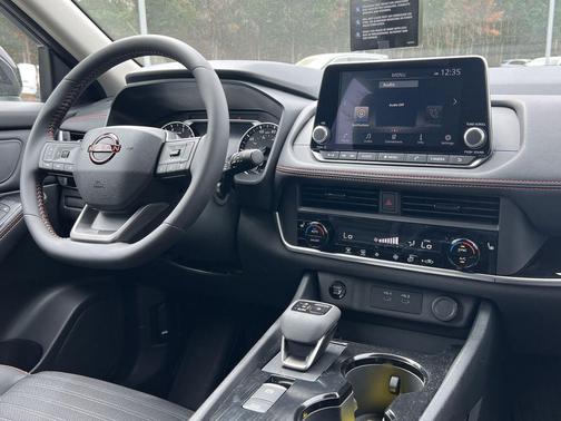 Boulder Gray Pearl 2026 Nissan Rogue Rock Creek
