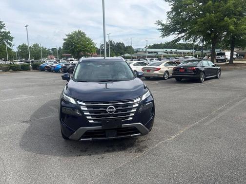 Deep Ocean Blue Pearl 2026 Nissan Rogue SL