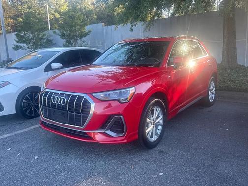 2022 Audi Q3 45 S line Premium