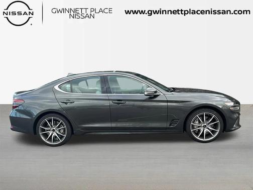 2025 Genesis G70 2.5T RWD