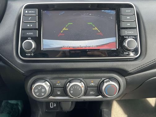 Fresh Powder 2024 Nissan Versa 1.6 S