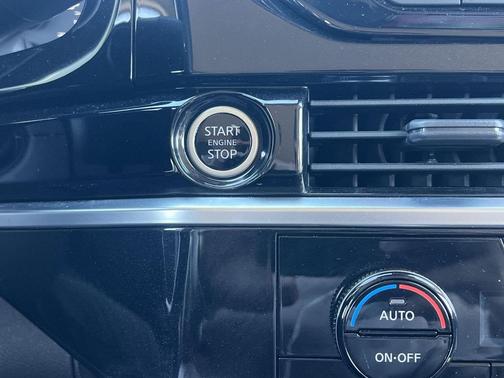 2022 Nissan Pathfinder S 4WD