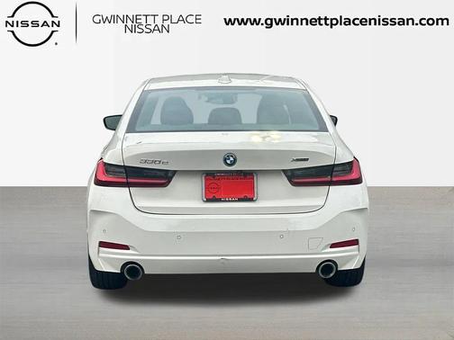 2024 BMW 330e xDrive